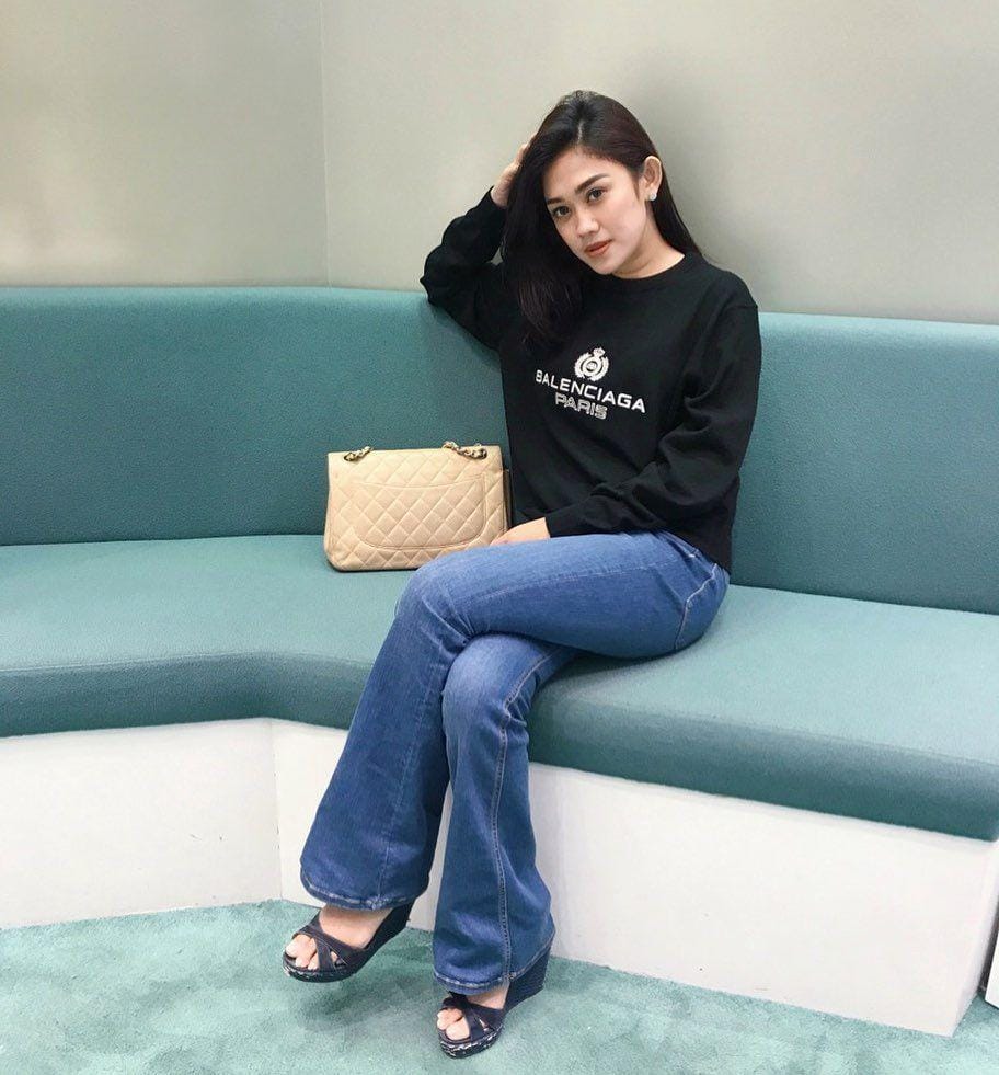 instagram.com/ollinemendeng