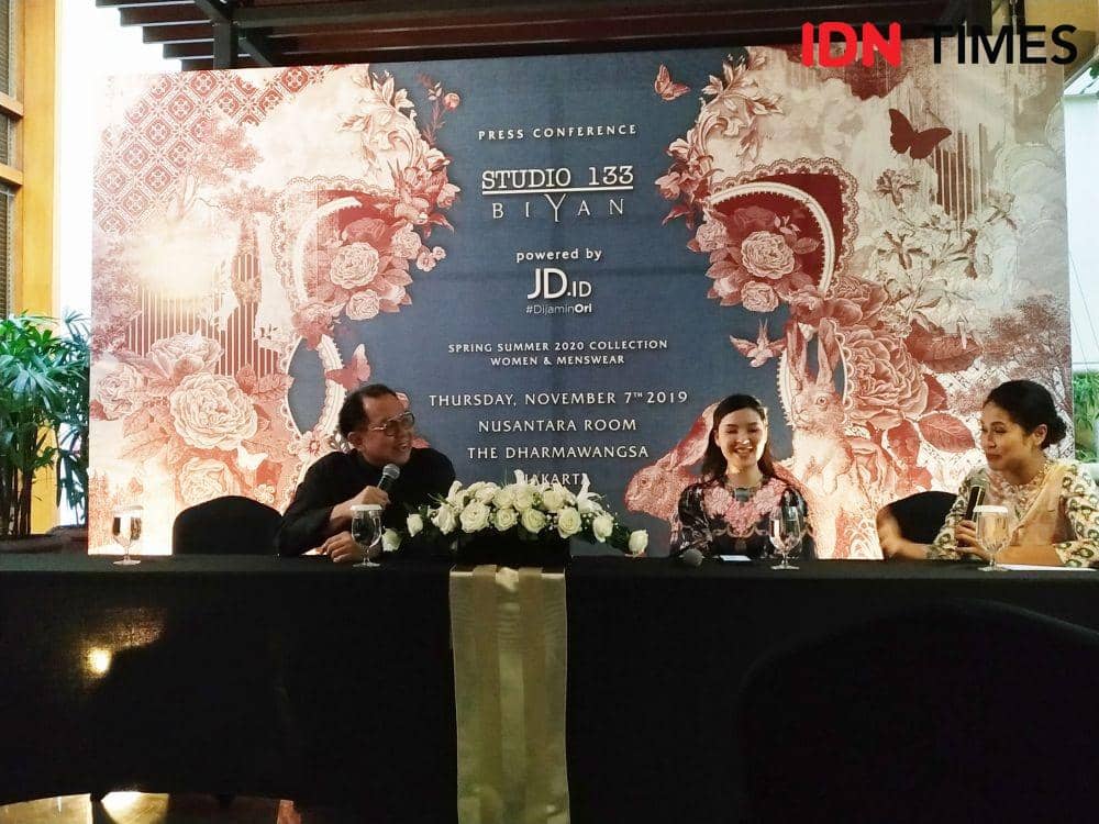 Spring Summer Collection Women&Menswear by Biyan di Jakarta. 7 November 2019. IDN Times/Syarifah Noer Aulia