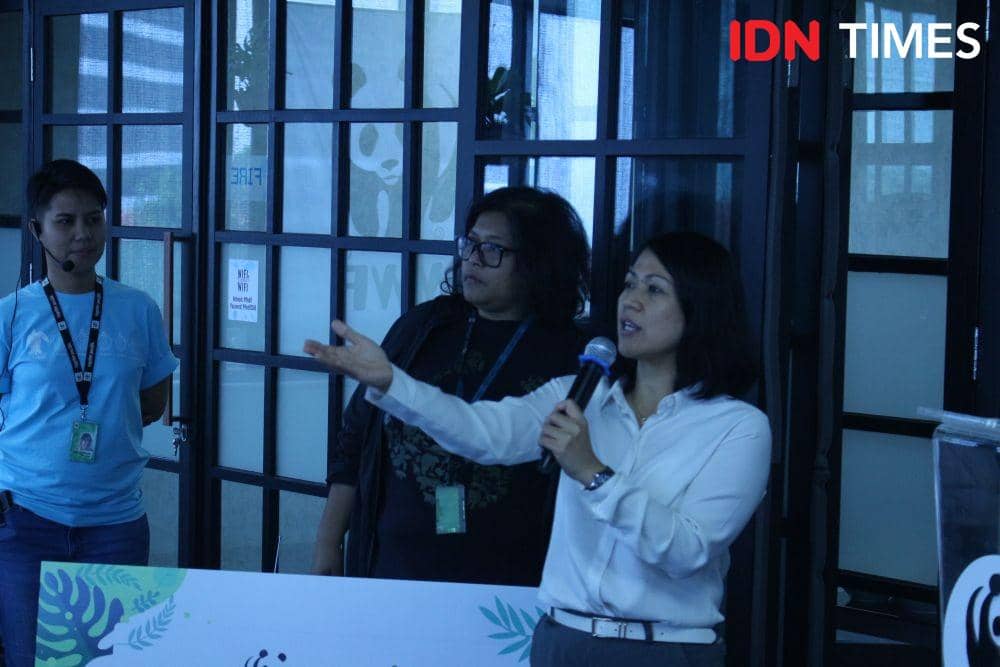 Elis Nurhayati memberikan apresiasi kepada peserta WWQ 2019. 6 November 2019. IDN Times/ Yolanda Vania