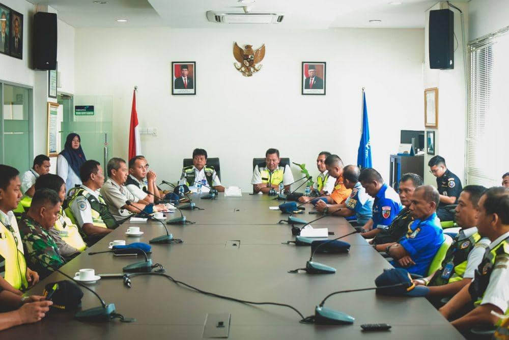 Beberapa instansi daerah dilibatkan dalam pelatihan Hot Drill Bandara SAMS Sepinggan. Sumber: Humas Bandara SAMS Sepinggan