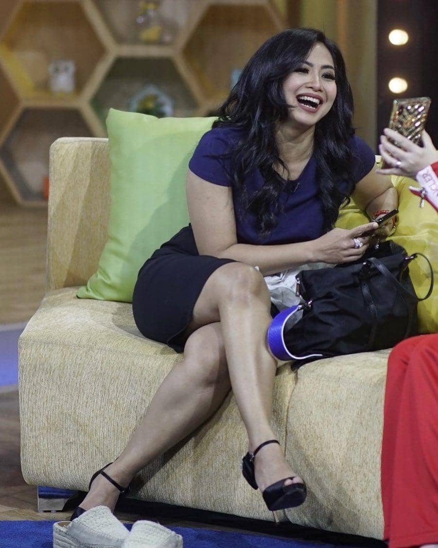 instagram.com/fenirose