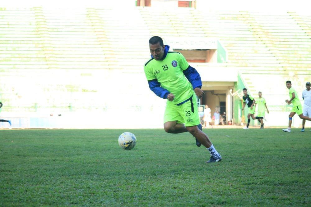 Kapten tim Arema FC, Hamka Hamzah saat berlatih di Stadion Gajayana beberapa waktu lalu. IDN Times/ Alfi Ramadana