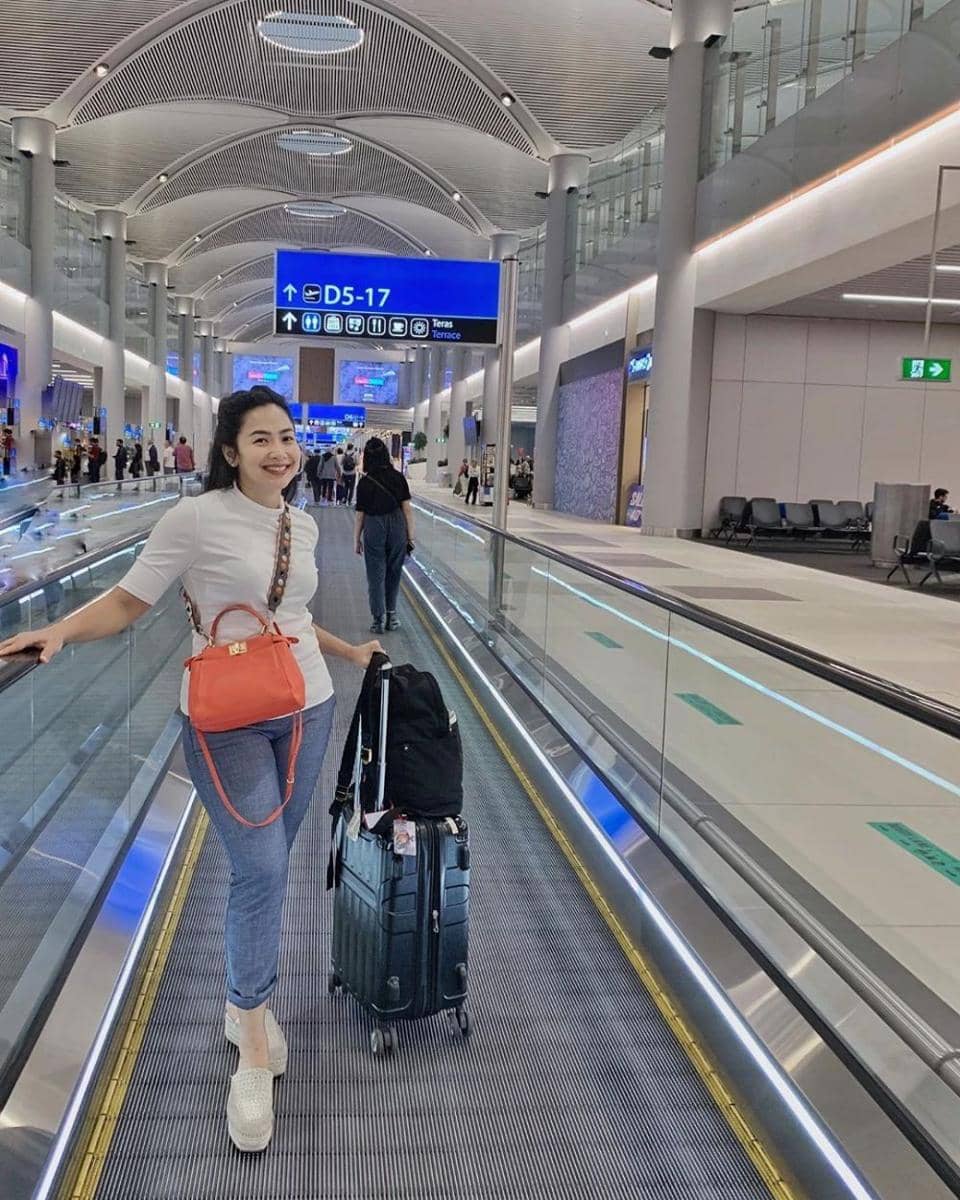 instagram.com/fenirose