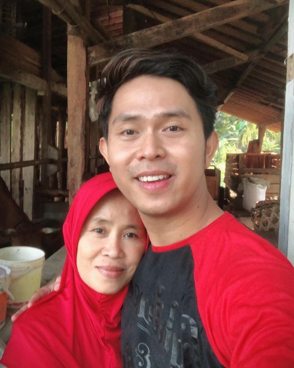 Instagram.com/carkra.khan