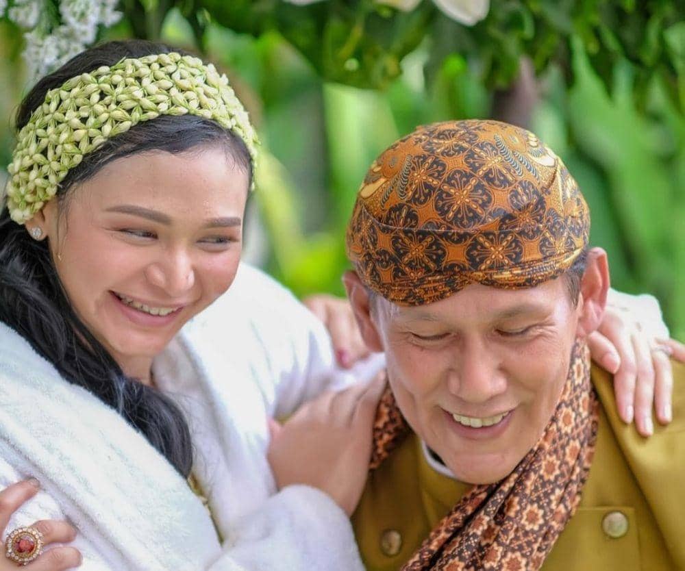 instagram.com/yunishara36