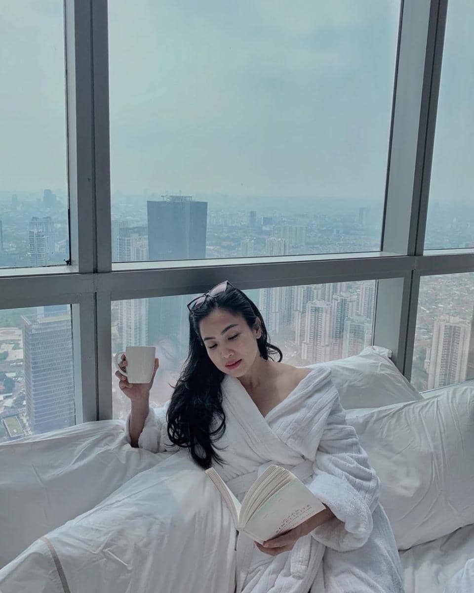 instagram.com/fenirose