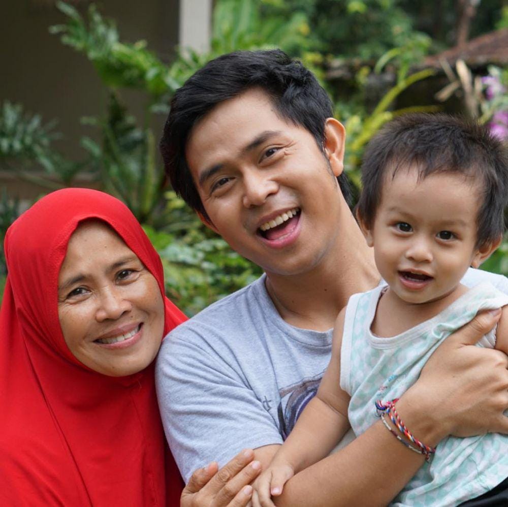 Instagram.com/cakra.khan