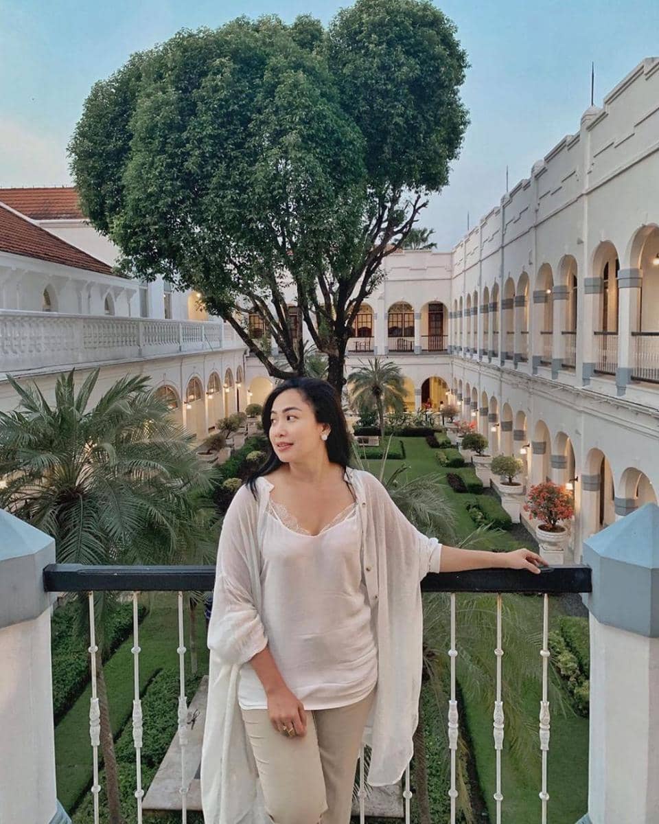 instagram.com/fenirose