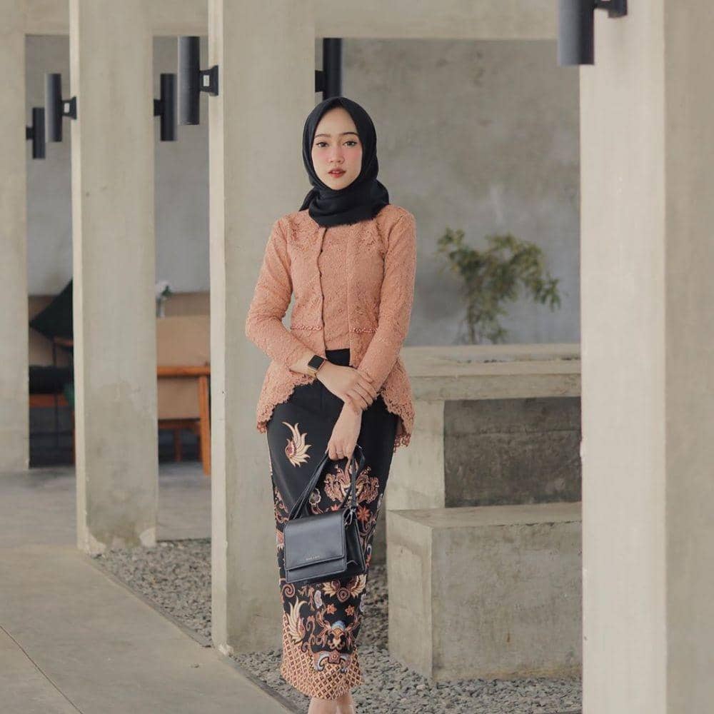 instagram.com/sin.sr