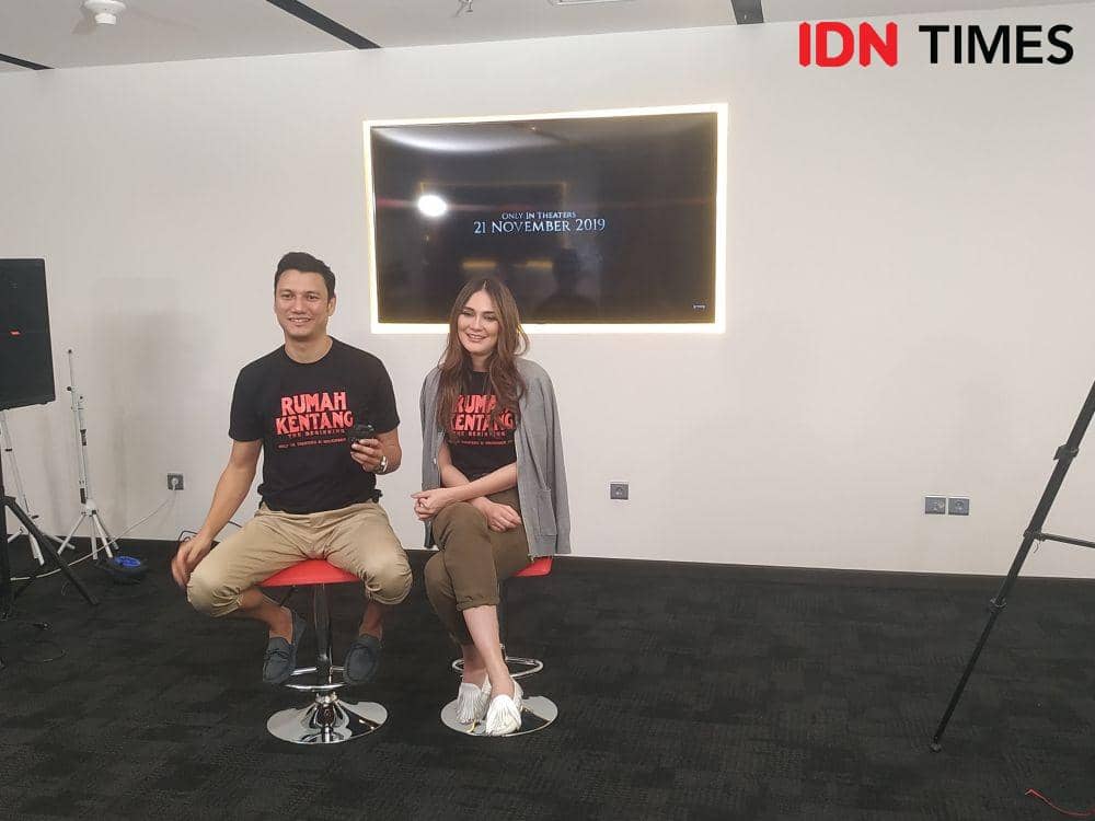 Chirstian Sugiono dan Luna Maya saat mengunjungi kantor IDN Media HQ, Gatot Subroto, Jakarta, (8/11). IDN Times/Erfah Nanda