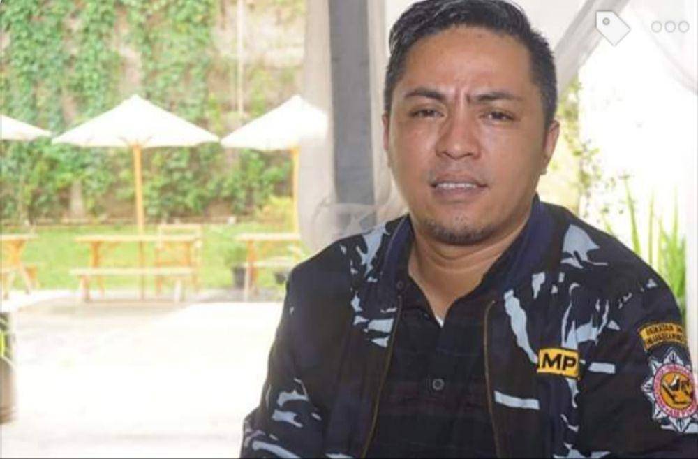 Facebook Risman Pasigai
