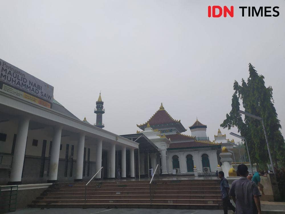 Masjid Agung Sultan Mahmud Badaruddin I Jayo Wikramo Palembang (IDN Times/Feny Maulia Agustin)