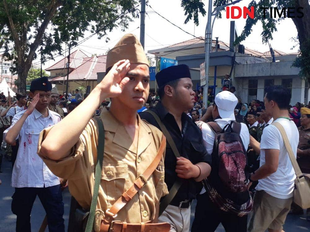 Parade Juang Surabaya. IDN Times/Ardiansyah Fajar