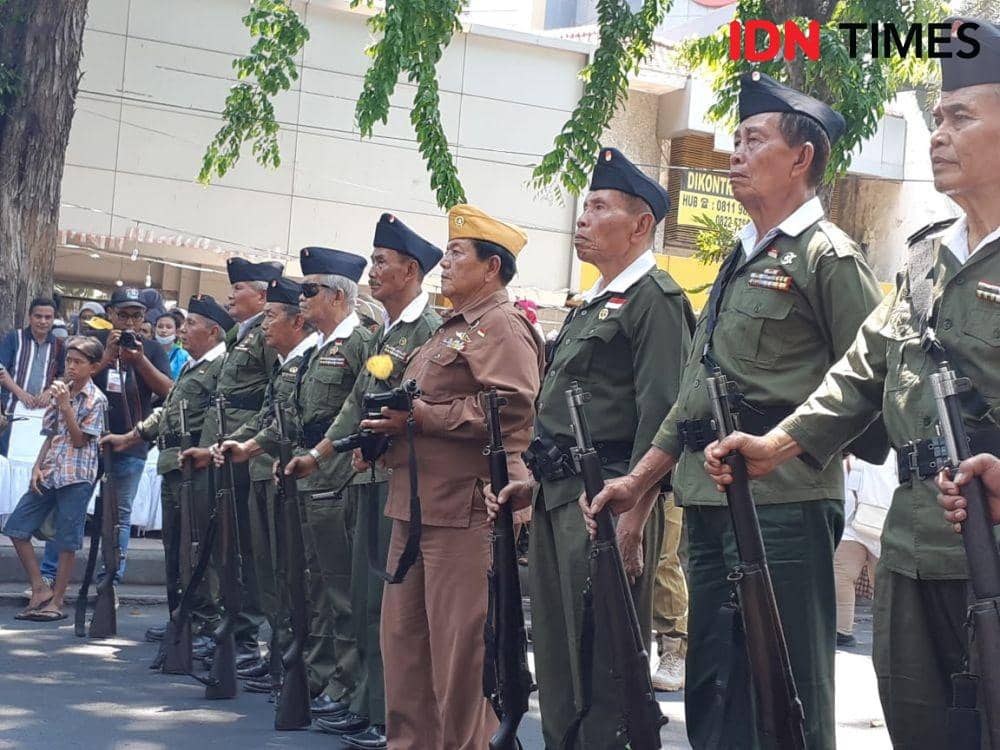 Parade Juang Surabaya. IDN Times/Ardiansyah Fajar
