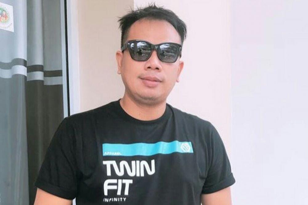 instagram.com/vickyprasetyo777