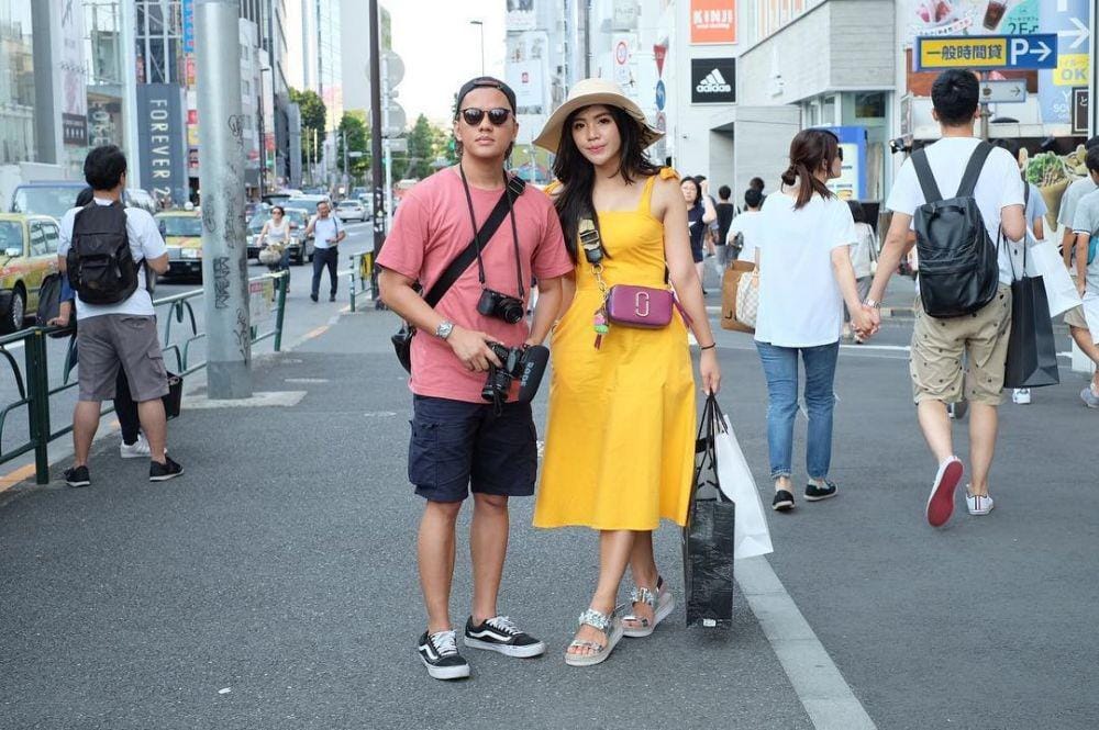 instagram.com/tiarapangestika