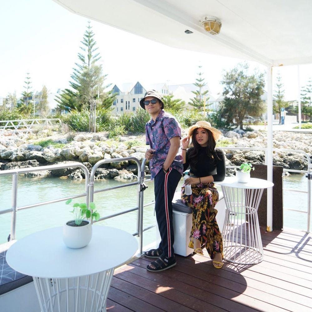 instagram.com/tiarapangestika