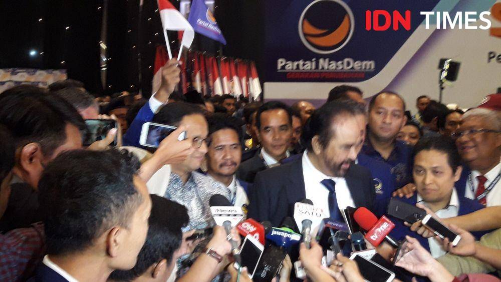 (Surya Paloh bersama Anies Baswedan dalam kongres II NasDem) IDN Times/Muhamad Iqbal
