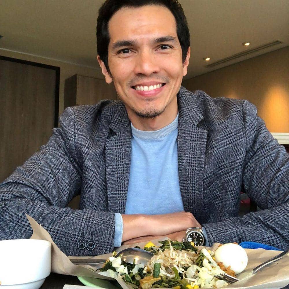 Instagram.com/adrianmaulana