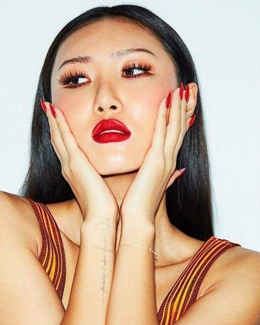 instagram.com/mamamoohwasa