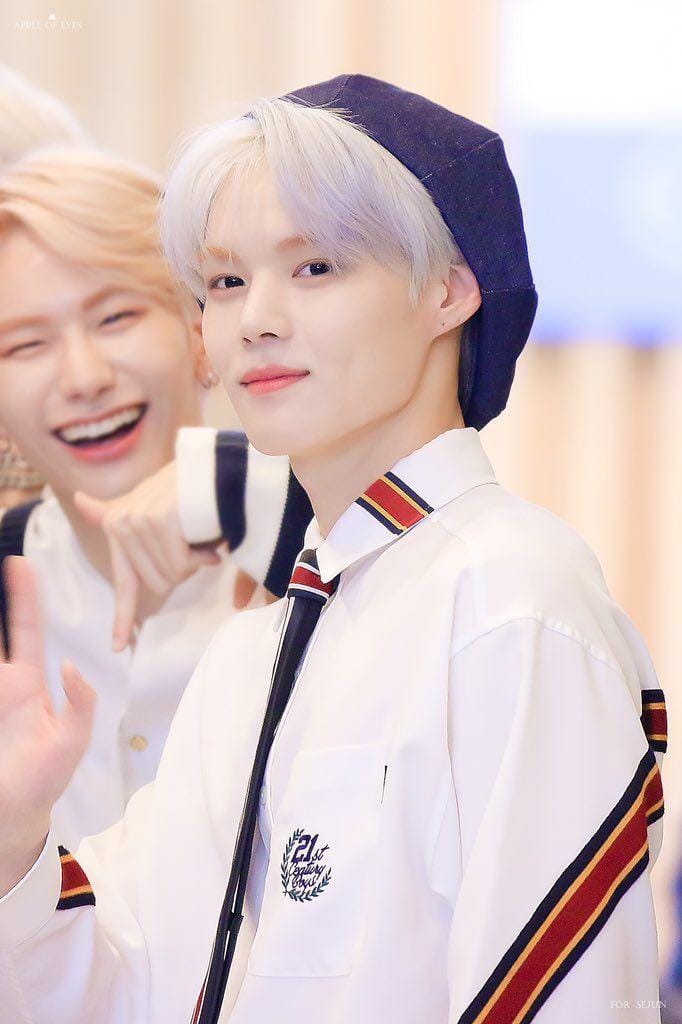 Twitter @sejunarchive