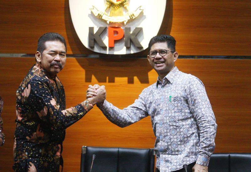 (Jaksa Agung ST Burhanuddin dan Wakil Ketua KPK Laode M Syarif)