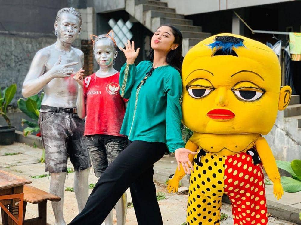 instagram.com/dewiperssikreal