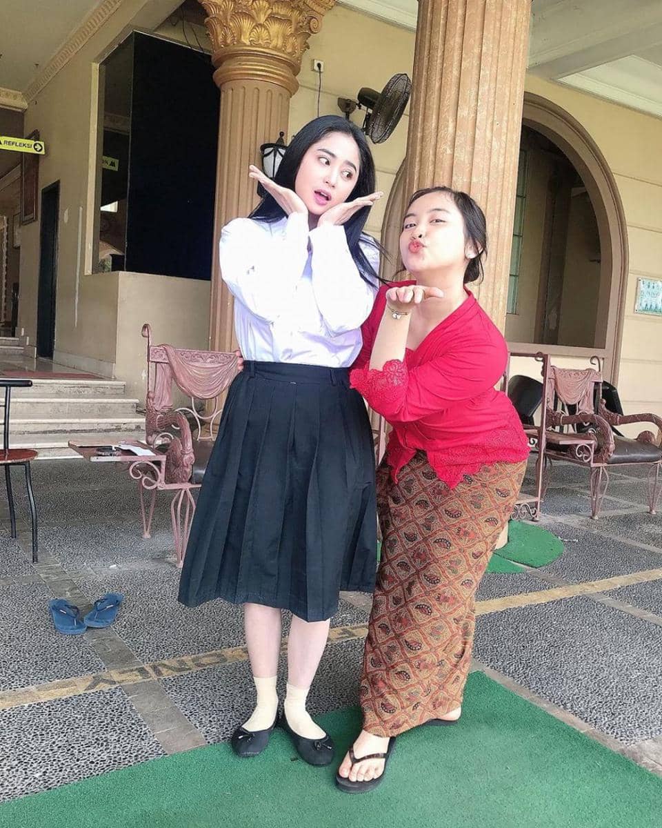 instagram.com/dewiperssikreal