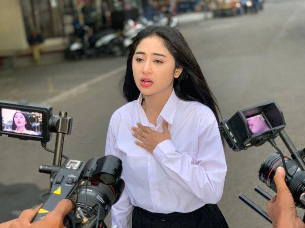 instagram.com/dewiperssikreal