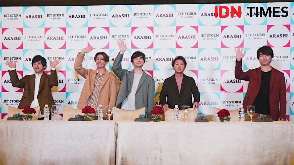 Arashi, JPOP grup legendaris yang debut di tahun 1999 | IDN Times/Triadanti