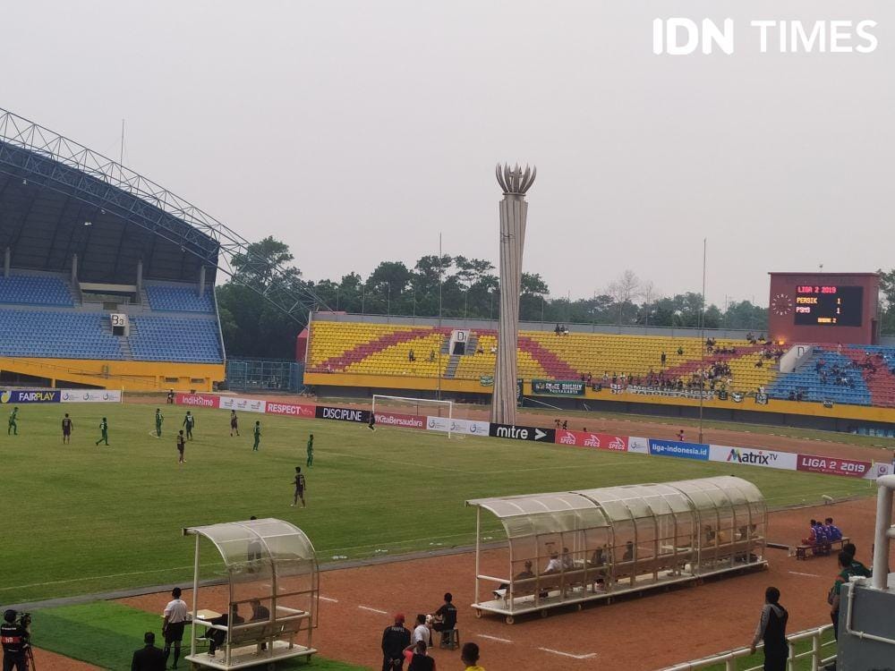 Persik Kediri VS PSMS Medan di Stadion Gelora Sriwijaya Palembang (IDN Times/Feny Maulia Agustin)