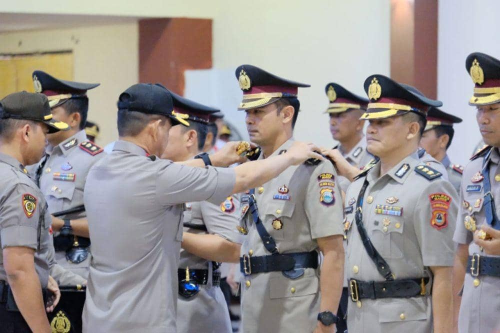 Sertijab PJU dan Kapolres jajaran Polda Sulsel di SPN Batua Makassar, Senin (11/11) / Istimewa