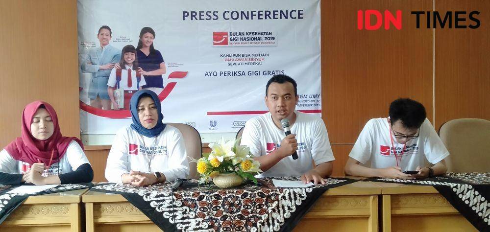 Ketua Bulan Kesehatan Gigi Nasional ke 10 tahun 2019, drg. Regia Aristyanto. IDN Times/Daruwaskita