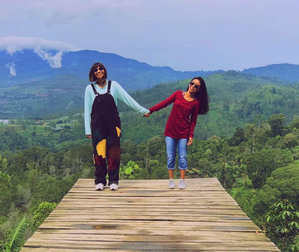 Instagram.com/shareefadaanish