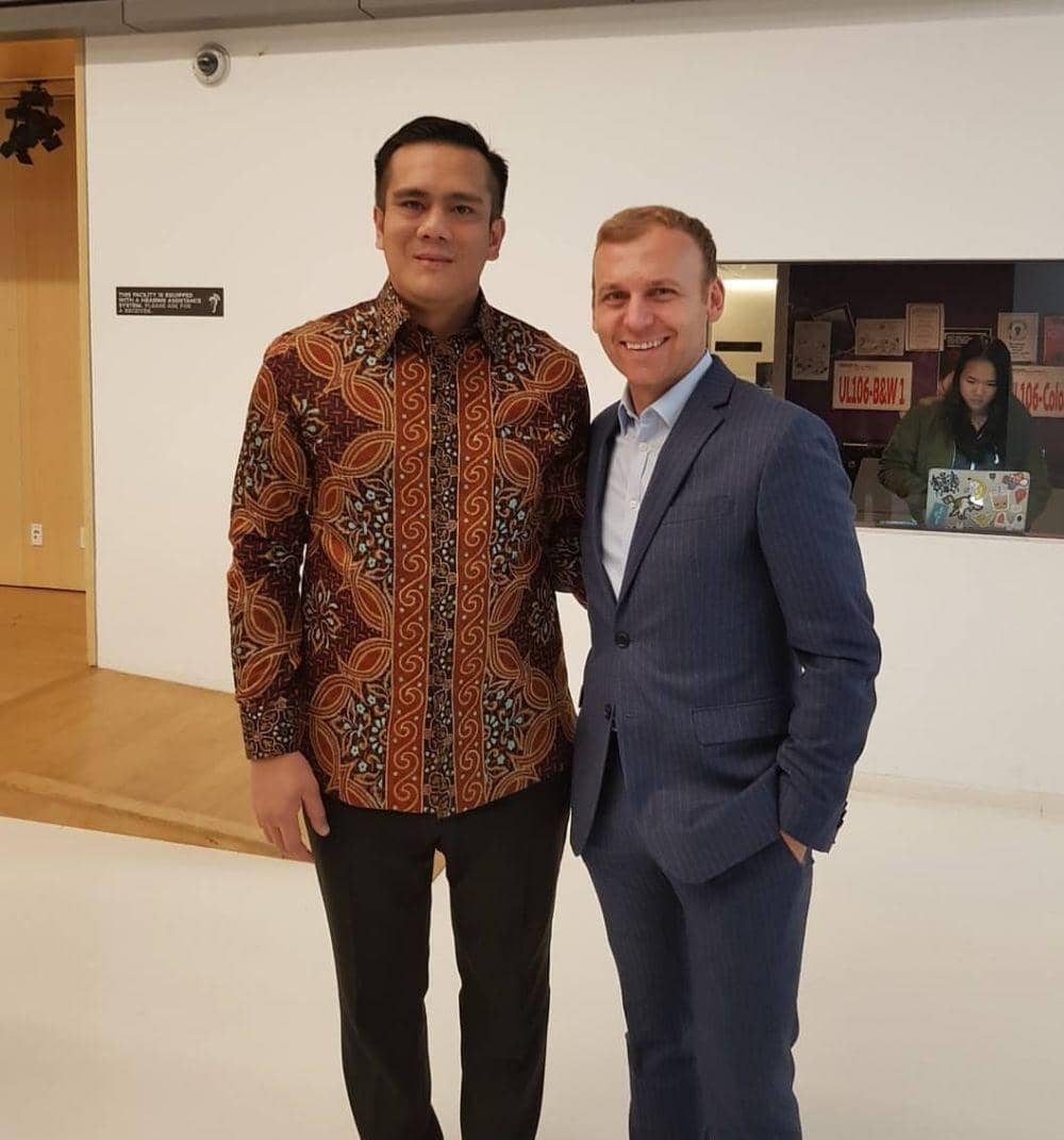 (Yamitema Laoly <kiri>) www.instagram.com/@tema.laoly