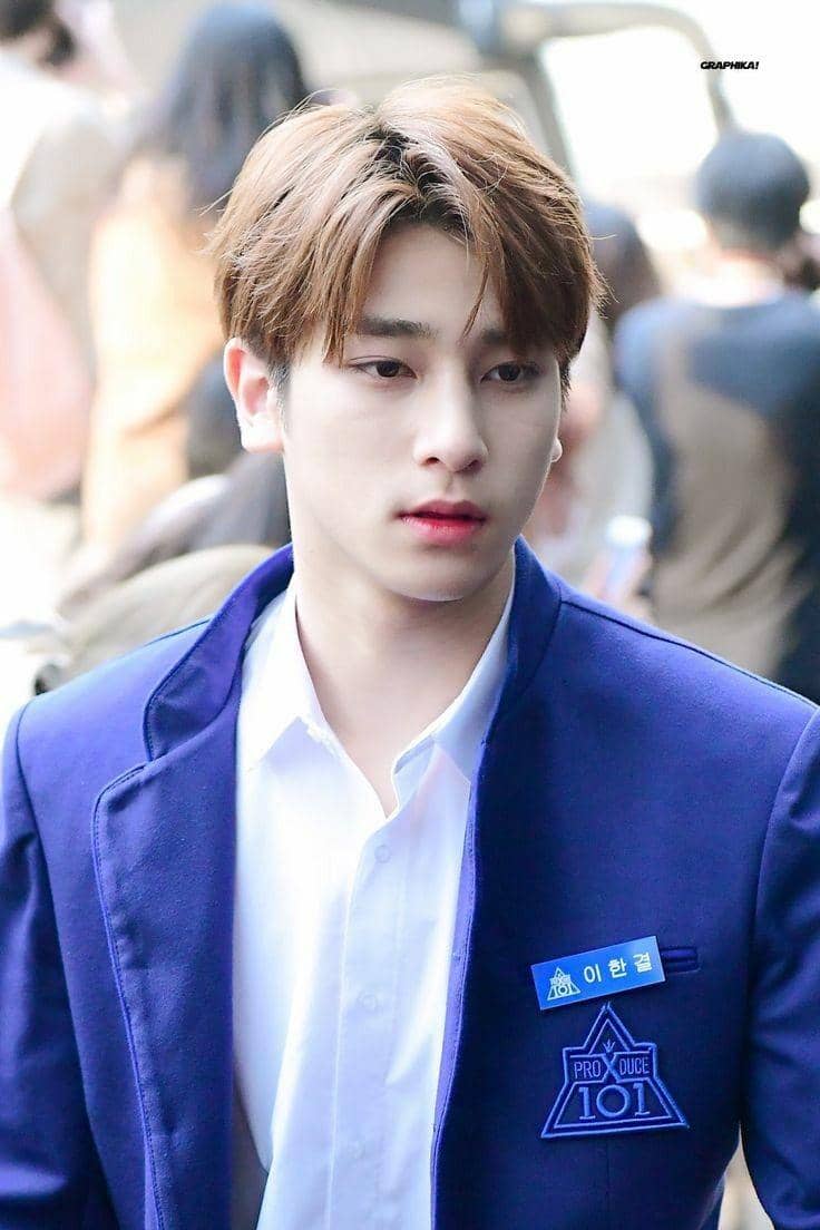 twitter.com/graphika_HG