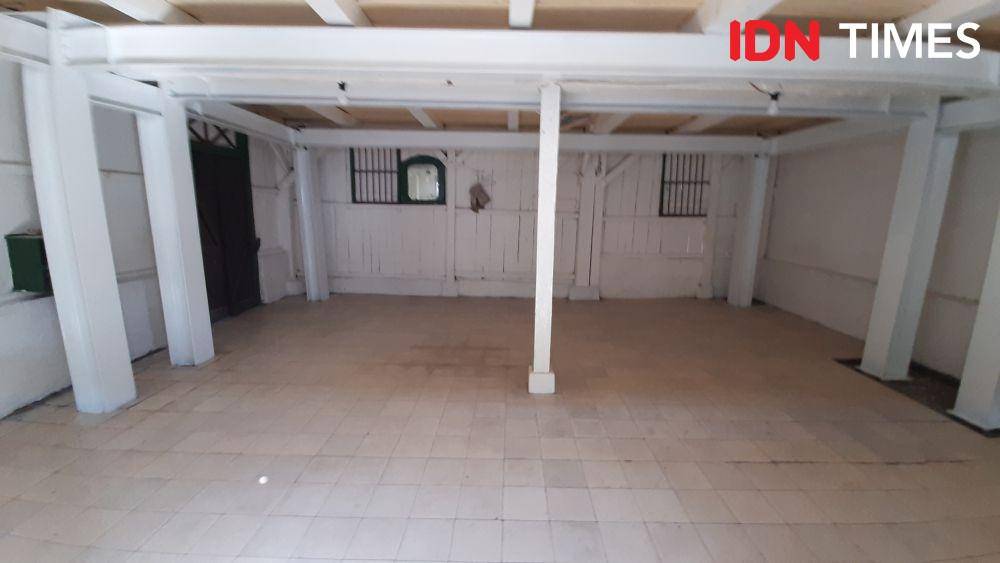 Kondisi di dalam Langgar Dukur Kayu yang menjadi salah satu obyek wisata andalan di Lawang Seketeng. IDN Times/Reza Iqbal