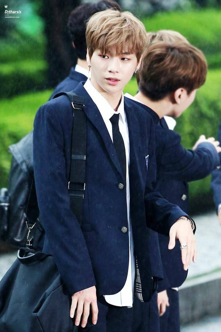 Twitter.com/D:tharsis