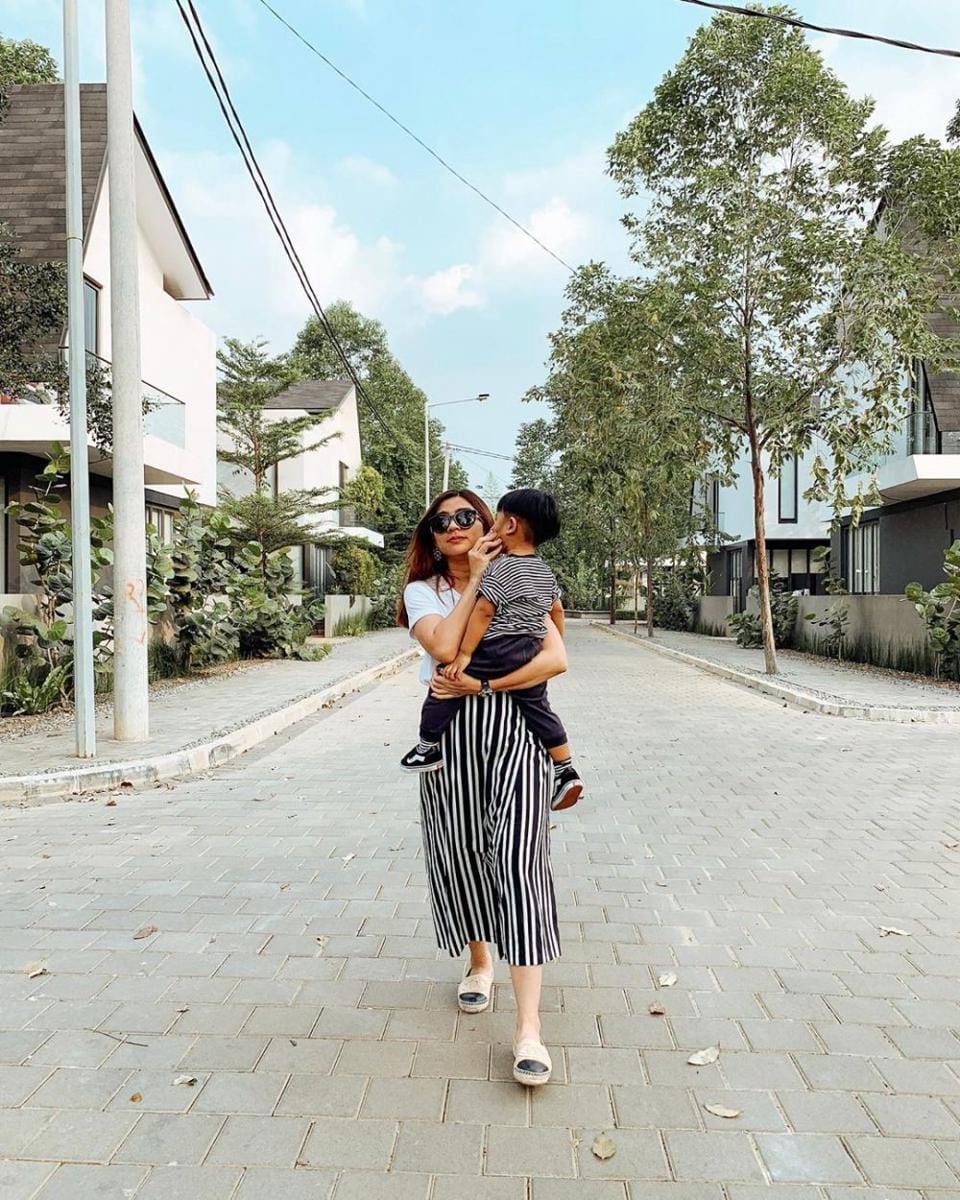 Instagram.com/ayuhastari