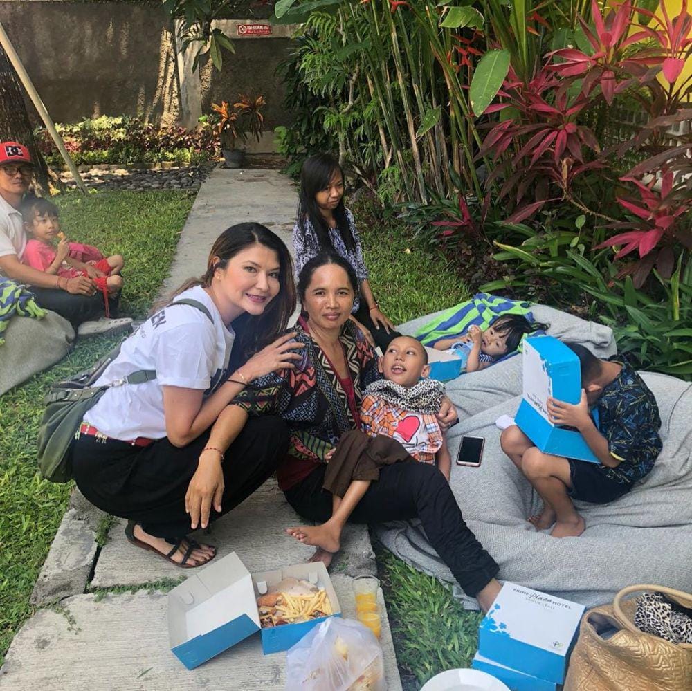 instagram.com/Tamara Blezynski