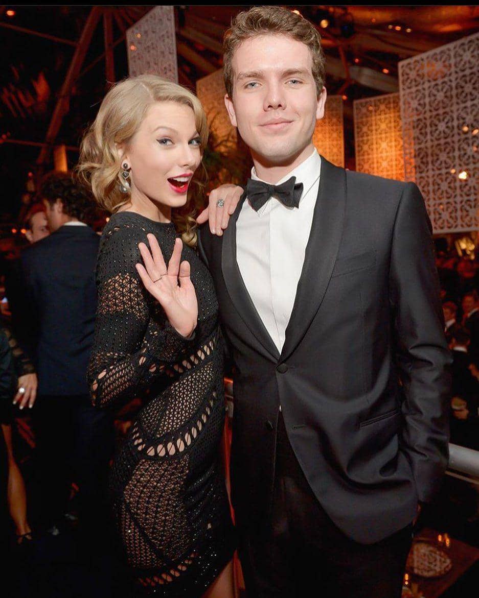 Instagram/3swifties1989