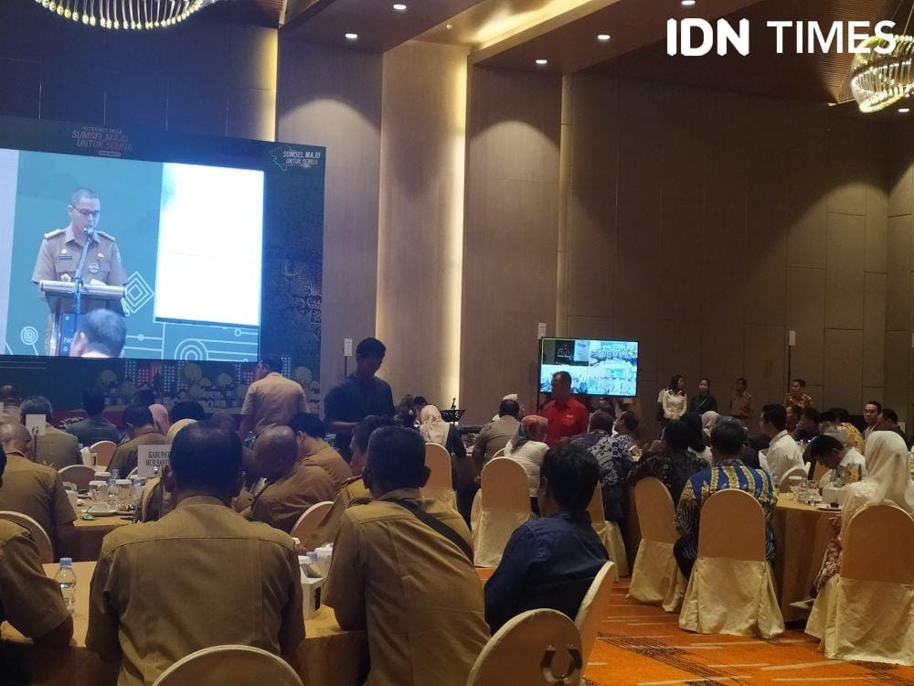 Kegiatan Launching Internet Desa dan Web Desa "Sumsel Maju Untuk Semua" Di Ballroom Hotel Novotel Palembang, Senin (11/11) (IDN Times/Feny Maulia Agustin)