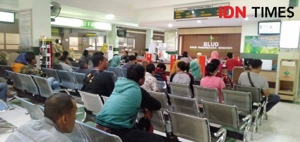 Pasien rawat jalan di RSPS Bantul sedang menunggu nomor antrian untuk berobat. IDN Times/Daruwaskita
