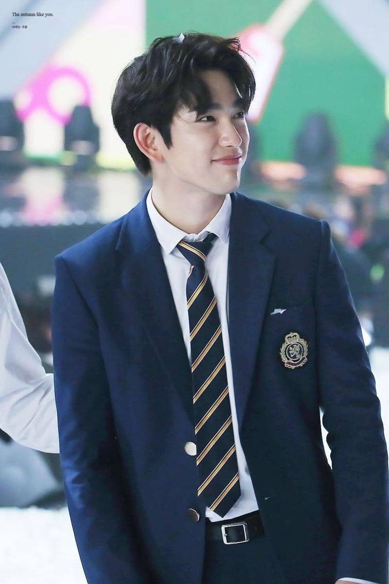 twitter.com/jinyoungroses