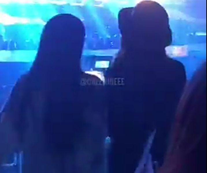 Twitter.com/@smhloops