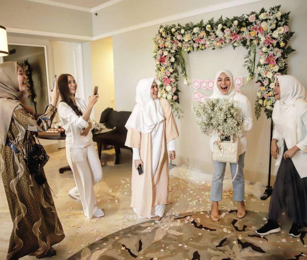 Instagram.com/utykarisa