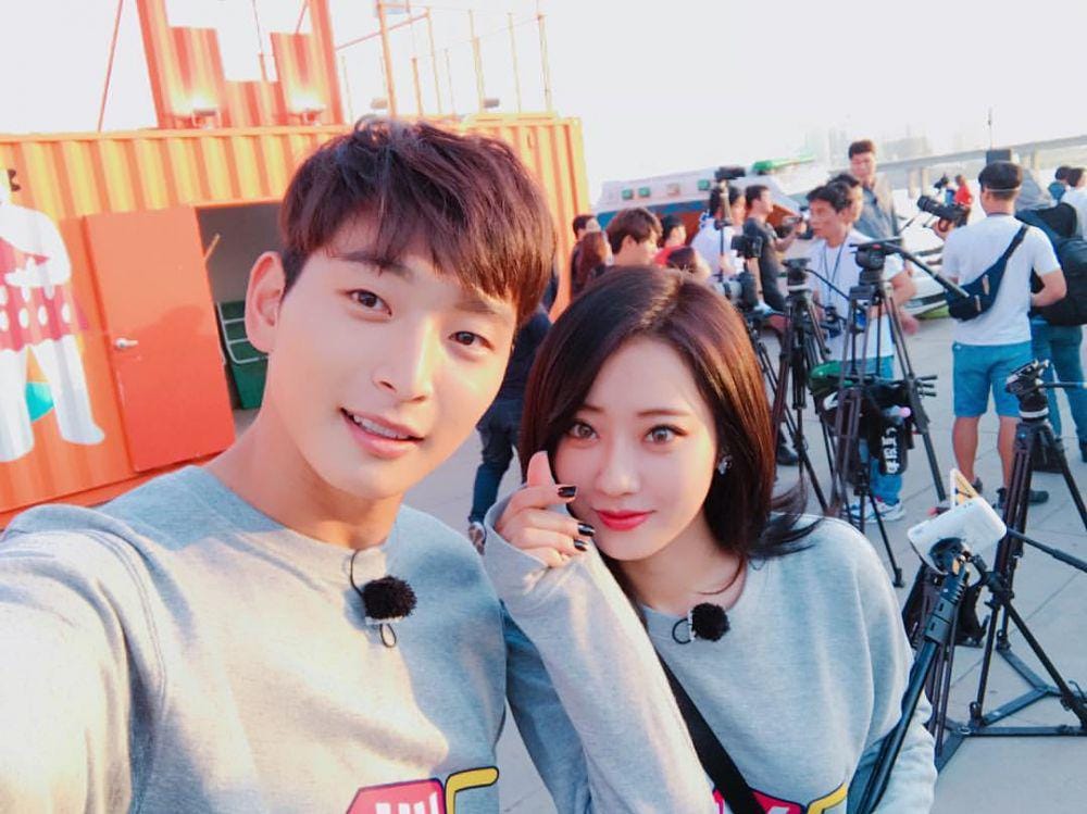 Instagram.com/@gyeongree