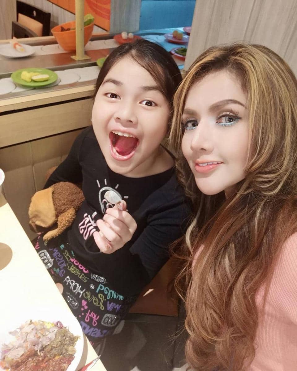 instagram.com/barbiekumalasari