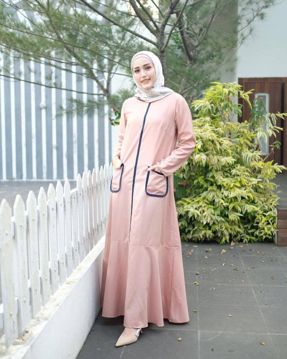 Instagram/adeliapasha