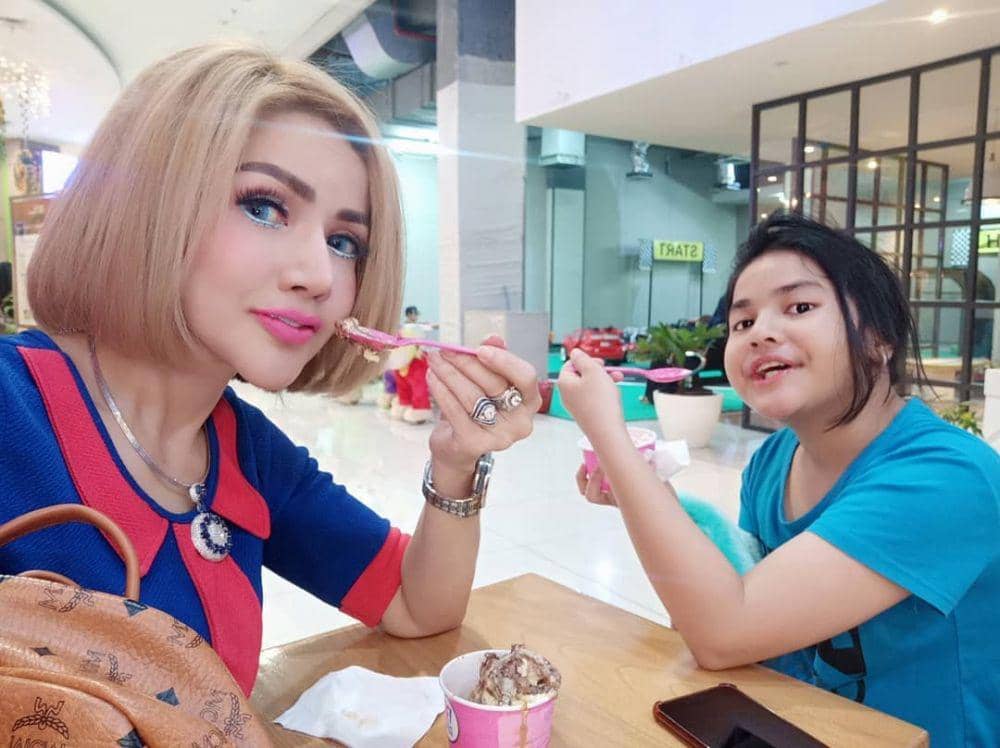 instagram.com/barbiekumalasari